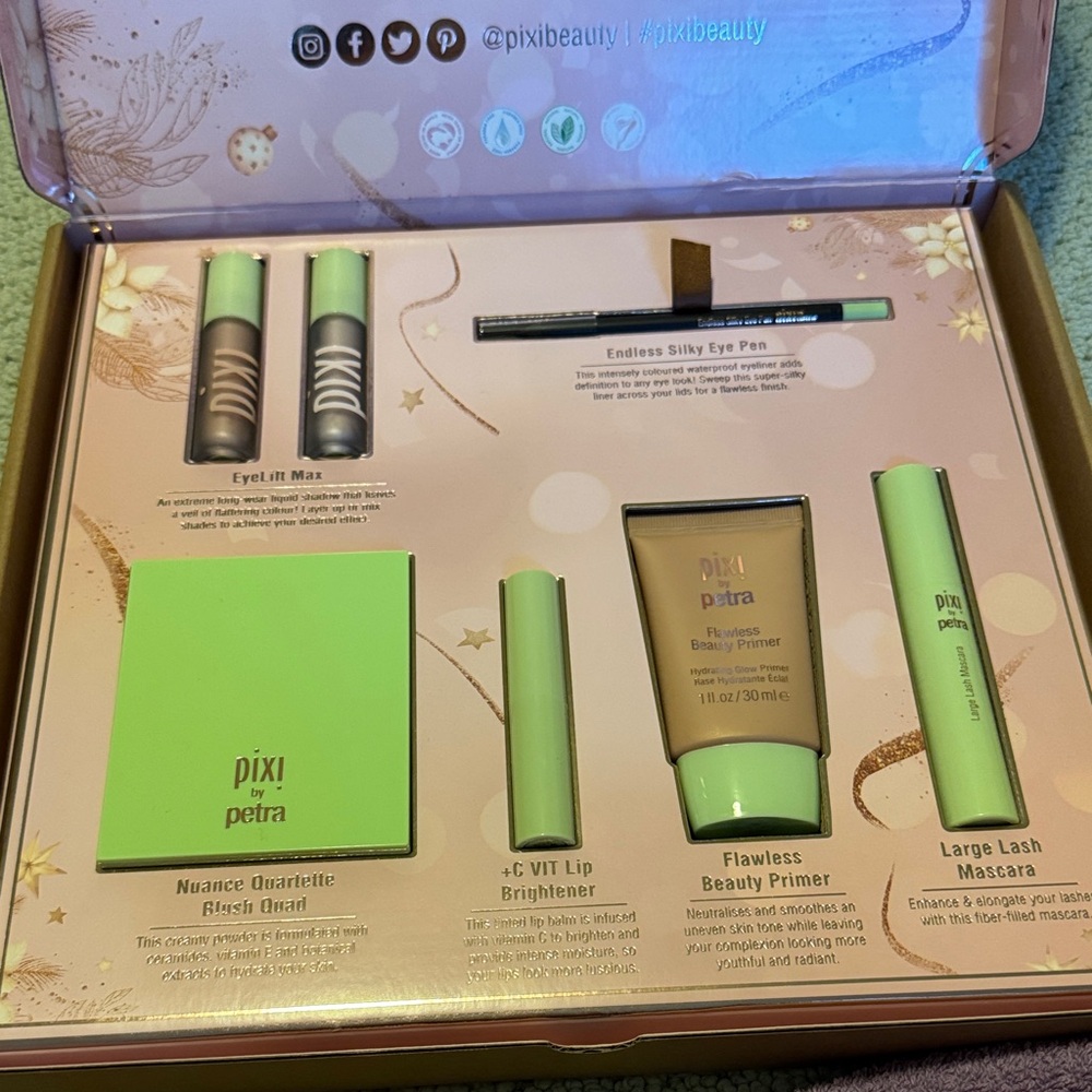 Pixi Beauty Makeup Set in Green and Gold - Glow Out with Pixi Makeup Set